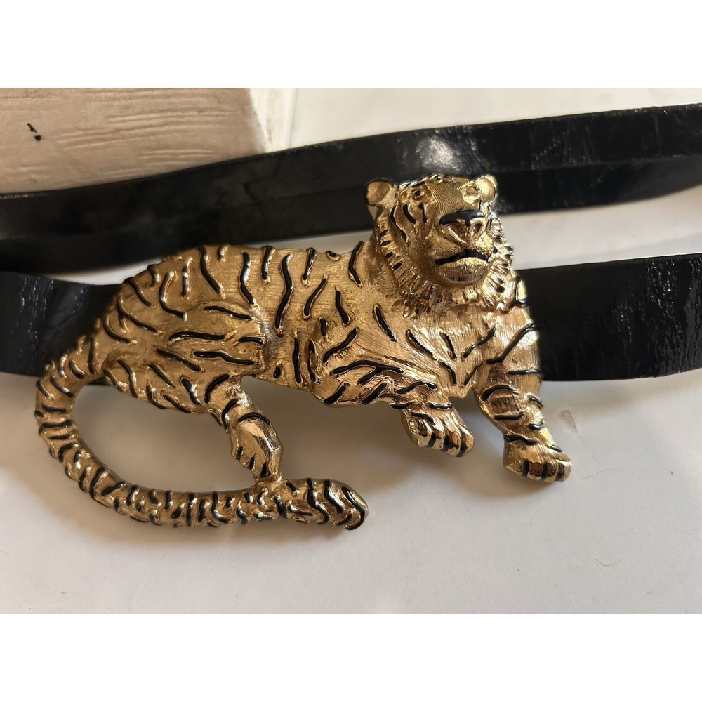 vintage 1981 MIMI DI N womens TIGER belt buckle